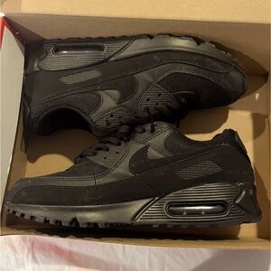 Men Nike AirMax 90 size 8.5
